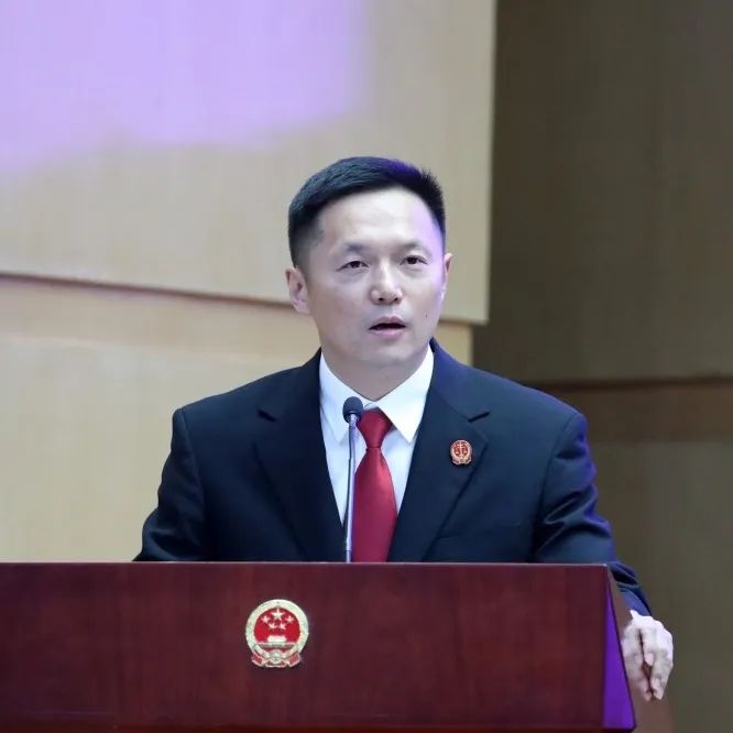 90 后小张的健身卡纠纷：健身房跑路，消