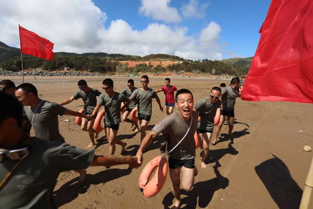 陆地蛙泳程序是什么_陆地蛙泳腿正确动作_游泳蛙陆地腿技巧