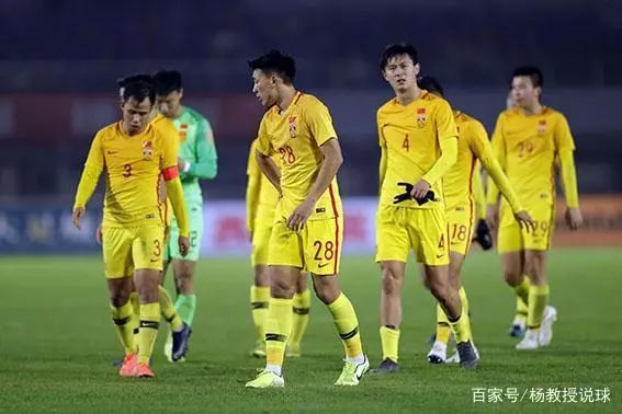 足球控球阵容_中国足球球员控球技巧排名_足球控球能力排名