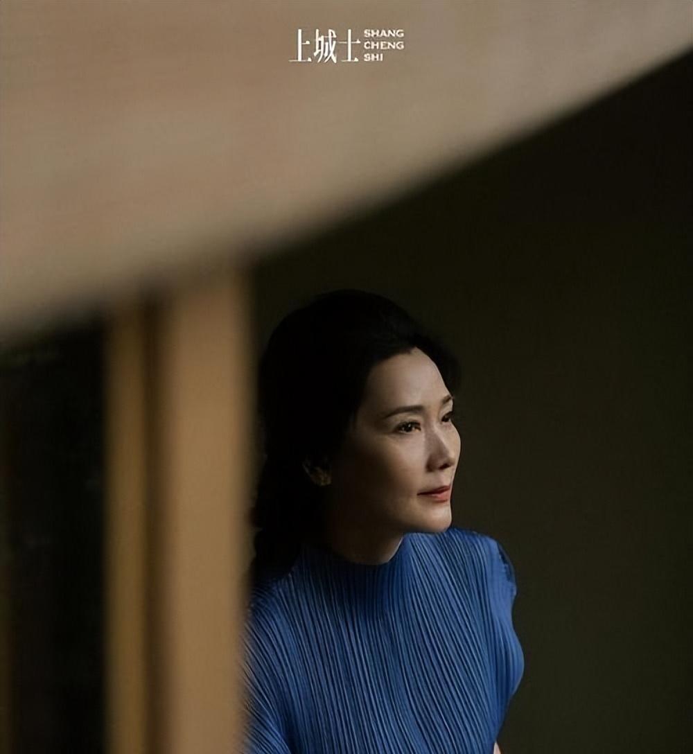 紧身有氧运动_运动时紧身裤的作用_紧身运动服的好处